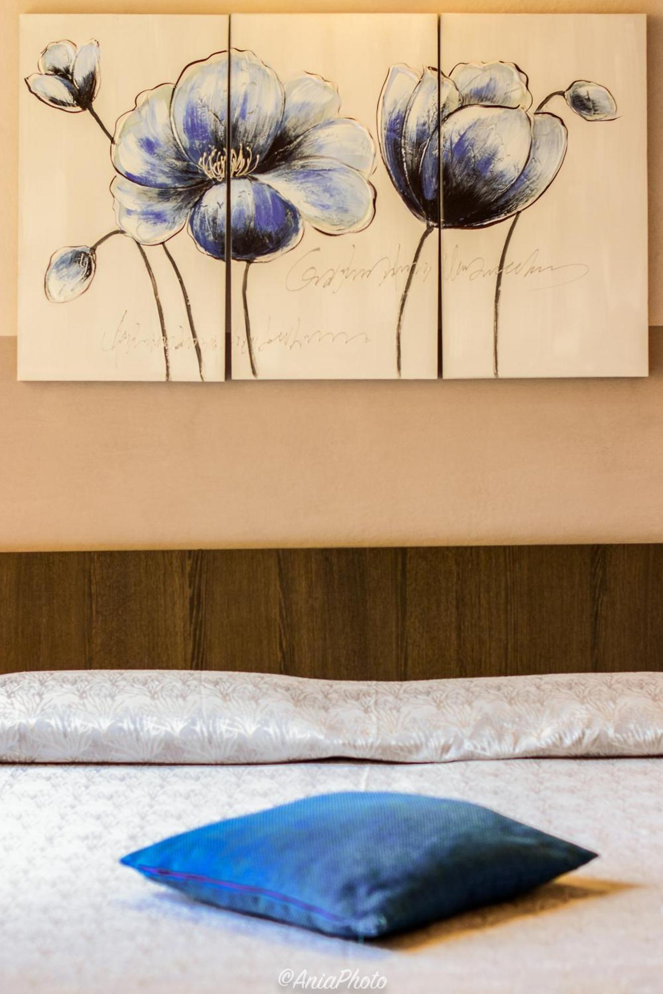 Albergo Florida Taggia Exteriör bild